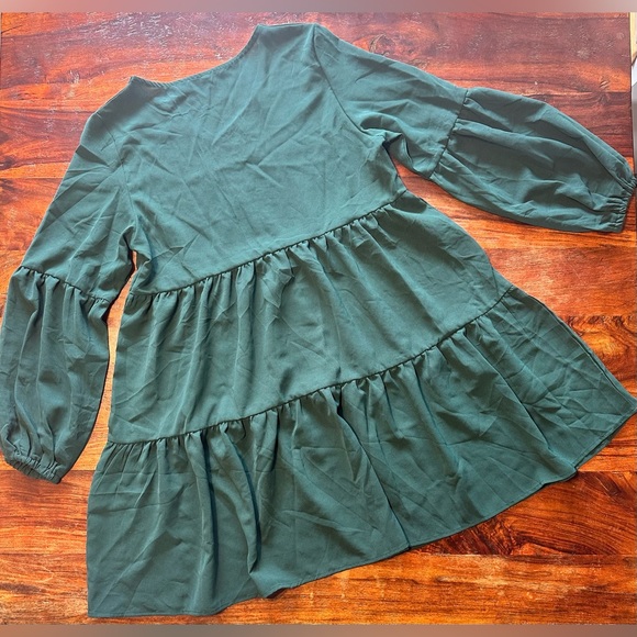 Dress - Picture 3 of 6